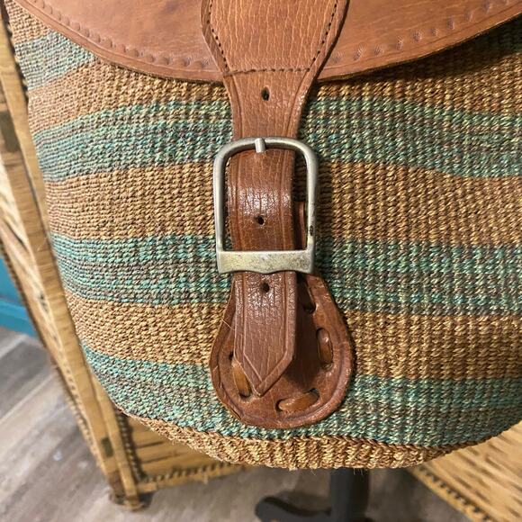 Artisan Woven Straw & Leather Saddle Bag Crossbody – Handcrafted Boho Satchel - Picture 6 of 9